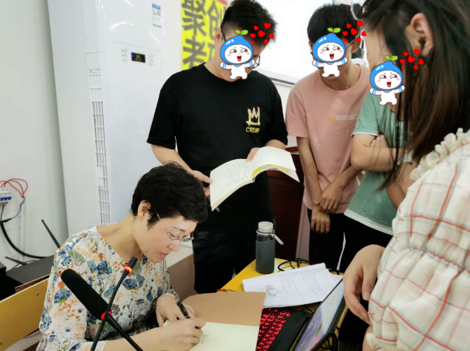 聚创考研集训营